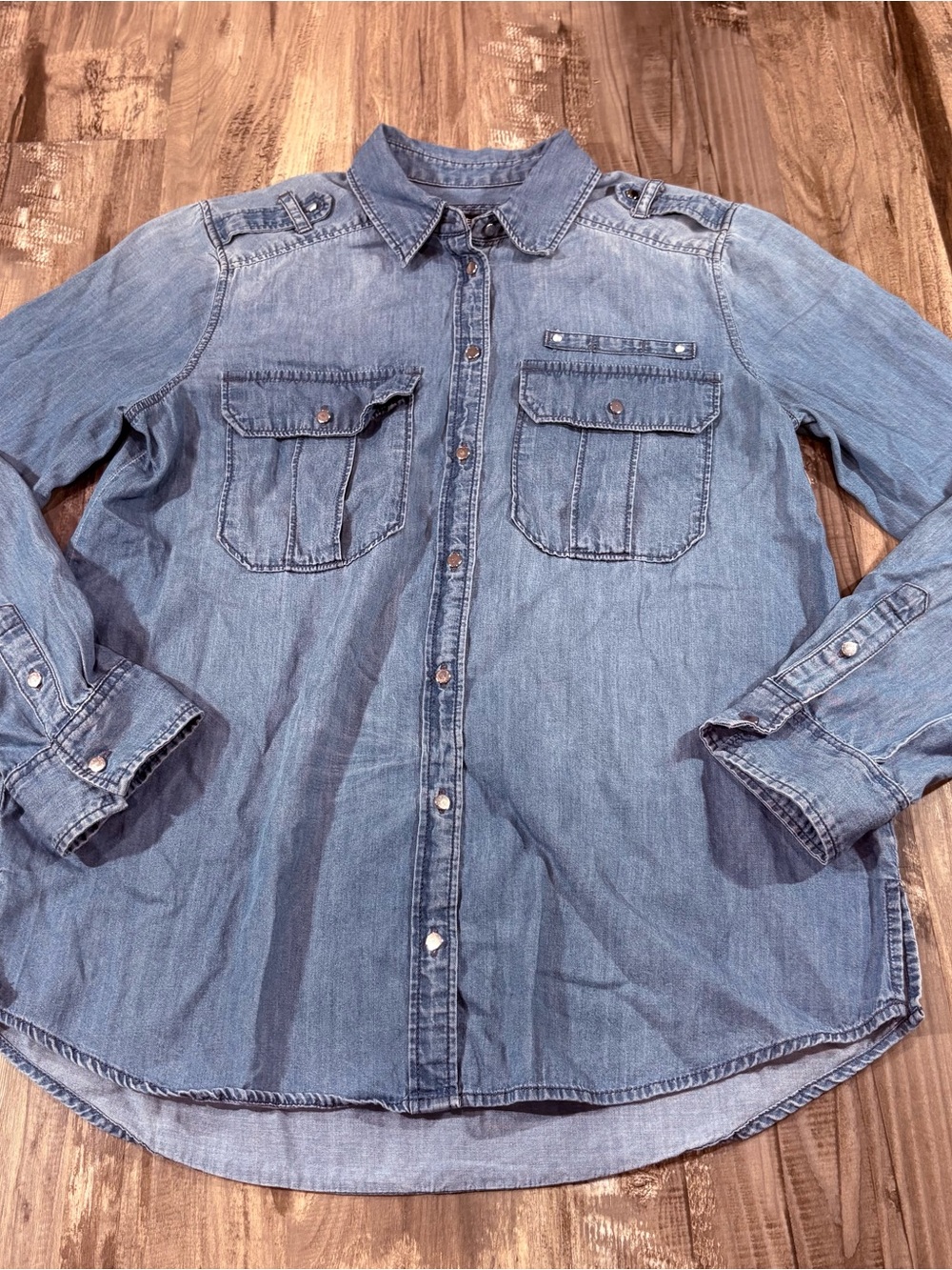 Express Denim Blue Long Sleeve Button Down Boyfriend Shirt Women’s Size Small